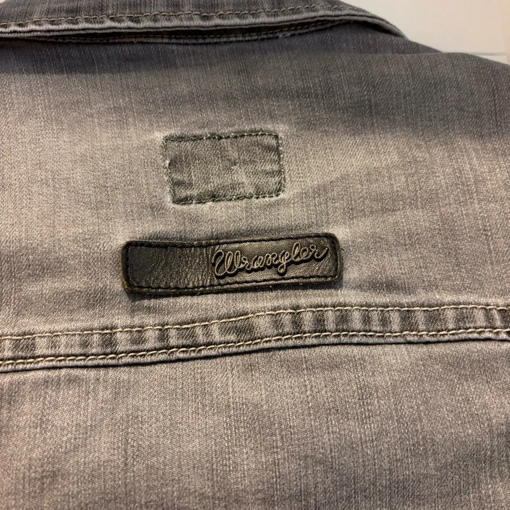 🐎 Vintage Wrangler Gray Denim Jacket - size S​​​​​ - Picture 3 of 11